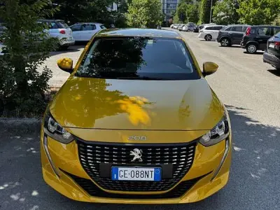 Usata Peugeot 208 Active 75 CV (55 kW) 2021 Giallo Utilitaria
