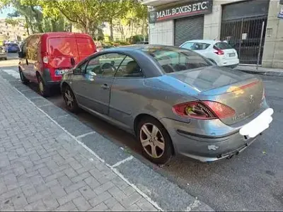 Usata Peugeot 307 CC 109 CV (80 kW) 2005 Grigio Cabrio