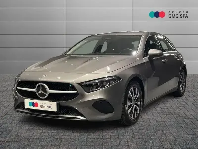 Usata Mercedes A180 Advanced 116 CV (85 kW) 2025 Grigio Utilitaria