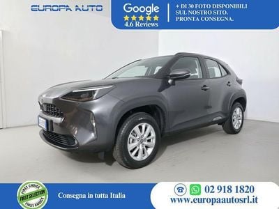 Usata Toyota Yaris Cross Business Edition 92 CV (67 kW) 2025 Grigio scuro SUV