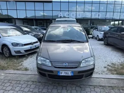Usata Fiat Idea 80 CV (58 kW) 2007 Antracite Monovolume