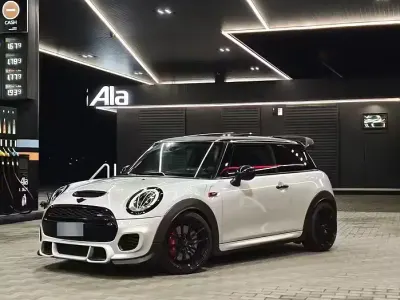 Usata Mini John Cooper Works 231 CV (169 kW) 2016 Bianco Utilitaria