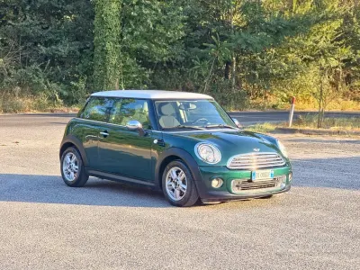 Usata Mini ONE 98 CV (72 kW) 2011 Verde Utilitaria