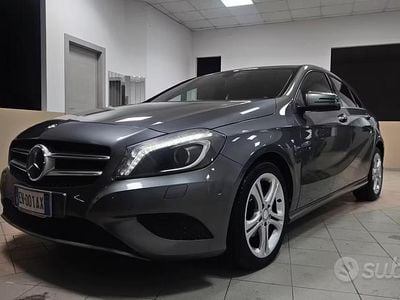 Usata Mercedes A180 Premium 109 CV (80 kW) 2012 Grigio Berlina