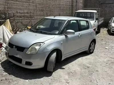 Usata Suzuki Swift 69 CV (50 kW) 2006 Grigio Utilitaria