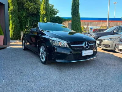 Usata Mercedes A180 Premium 109 CV (80 kW) 2017 Other Utilitaria