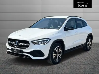 Usata Mercedes GLA200 150 CV (110 kW) 2022 Bianco SUV