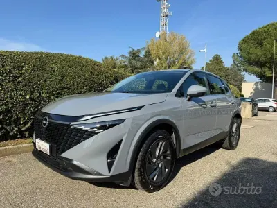Gebraucht Nissan Qashqai Acenta 158 PS (116 kW) 2025 Grau SUV