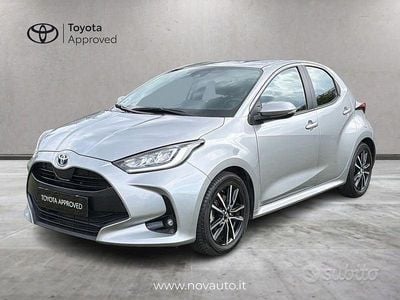 Usata Toyota Yaris Hybrid Trend 116 CV (85 kW) 2022 Grigio Berlina