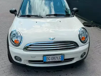 Usata Mini Cooper Coupé 120 CV (88 kW) 2007 Bianco Coupé