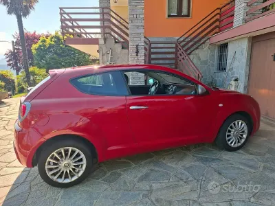 Usata Alfa Romeo MiTo 77 CV (56 kW) 2016 Rosso Utilitaria