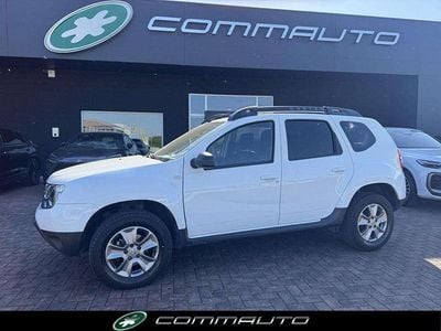Usata Dacia Duster Lauréate 109 CV (80 kW) 2014 Bianco SUV