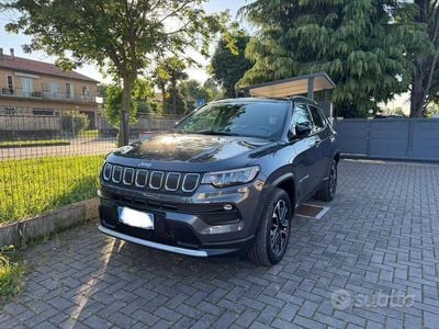 Grigio Usata 2022 Jeep Compass Limited SUV | 22.500 € (Buon prezzo)