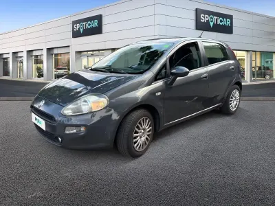 Usata Fiat Punto Street 69 CV (50 kW) 2015 Grigio Utilitaria