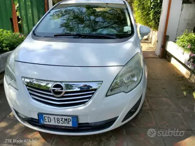 Usata Opel Meriva 120 CV (88 kW) 2010 Bianco Monovolume