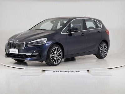 Usata BMW 220 Active Tourer Luxury Line 191 CV (140 kW) 2019 Blu Monovolume