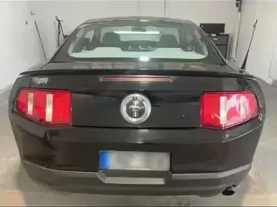 Usata Ford Mustang 102 CV (75 kW) 2009 Nero Berlina