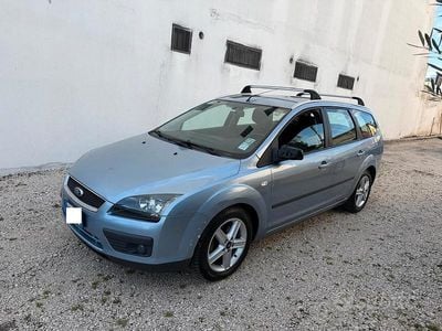 Usata Ford Focus S 90 CV (66 kW) 2007 Blu Station wagon
