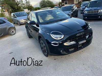 Nuova Fiat 600 100 CV (73 kW) 2025 Nero SUV
