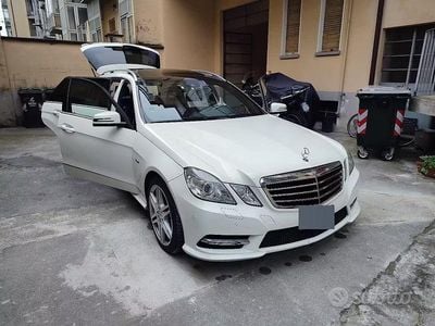 Usado Mercedes E250 204 CV (150 kW) 2012 Blanco Familiar