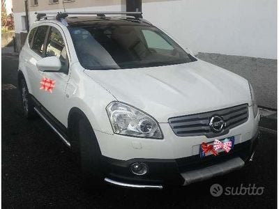 Usata Nissan Qashqai +2 Tekna 150 CV (110 kW) 2009 Bianco SUV