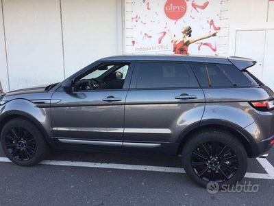 Usata Land Rover Range Rover evoque 150 CV (110 kW) 2017 Grigio SUV