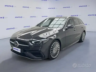 Usata Mercedes C220 Premium 200 CV (147 kW) 2023 Grigio scuro Station wagon