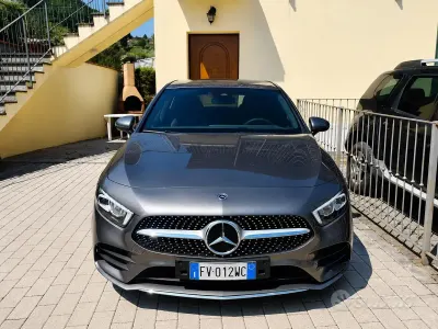 Usata Mercedes A200 Premium 150 CV (110 kW) 2019 Grigio Berlina