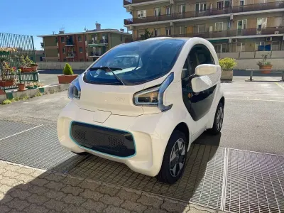Usata XEV Yoyo 11 kW (15 CV) 2023 Bianco Utilitaria