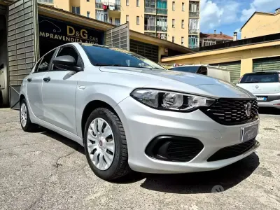 Usata Fiat Tipo Easy 95 CV (69 kW) 2017 Grigio Berlina