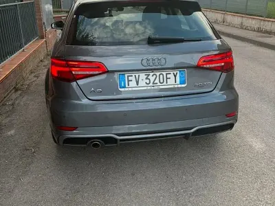 Usata Audi A3 S-Line 110 CV (80 kW) 2019 Grigio Berlina