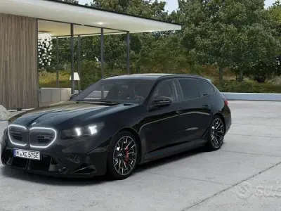 Nuova BMW M5 Comfort Edition 544 CV (400 kW) 2026 Nero Station wagon