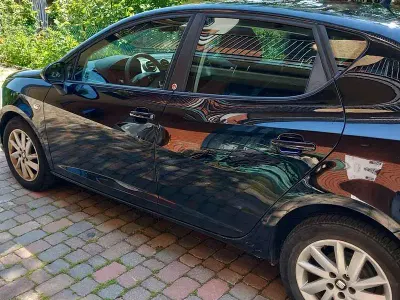 Begagnad Seat Ibiza Style 75 HK (55 kW) 2017 Svart Sedan