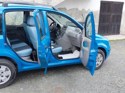Usata Fiat Panda 60 CV (44 kW) 2006 Bluazzurro Utilitaria