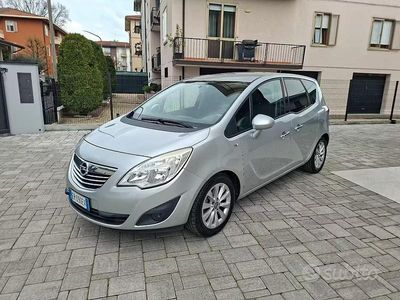 Usata Opel Meriva 95 CV (69 kW) 2013 Grigio Monovolume