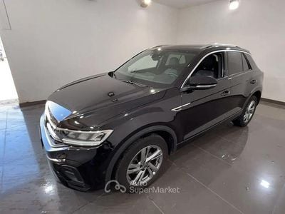 Usata VW T-Roc R-line 110 CV (80 kW) 2023 Nero SUV