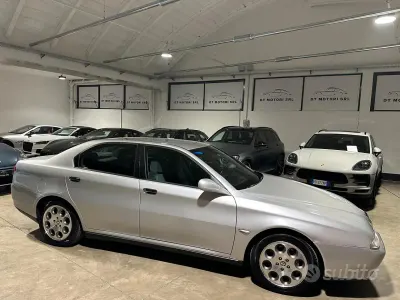 Occasion Alfa Romeo 166 205 ch (150 kW) 1999 Gris Berline