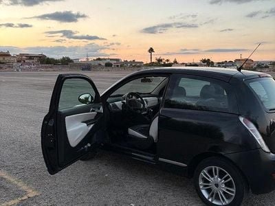 Usata Lancia Ypsilon 69 CV (50 kW) 2011 Nero Utilitaria