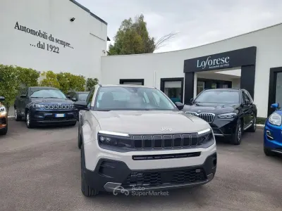 Begagnad Jeep Avenger Longitude 101 HK (74 kW) 2023 Beige SUV