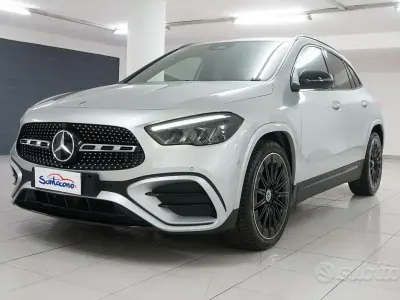 Usata Mercedes GLA200 AMG Line Premium 150 CV (110 kW) 2023 Grigio SUV