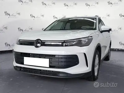 Usata VW Tiguan Life 150 CV (110 kW) 2025 Bianco SUV