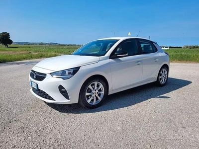 Begagnad Opel Corsa Elegance 75 HK (55 kW) 2023 Vit Halvkombi