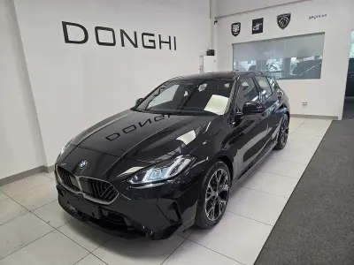 Usata BMW 120 M Sport 156 CV (114 kW) 2025 Sapphire Utilitaria