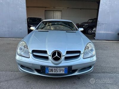 Usata Mercedes SLK200 163 CV (119 kW) 2006 Grigio Cabrio