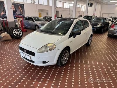 Occasion Fiat Grande Punto Dynamic 78 ch (57 kW) 2009 Blanc Citadine