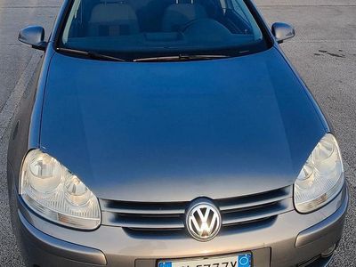 Usata VW Golf VI 105 CV (77 kW) 2009 Utilitaria