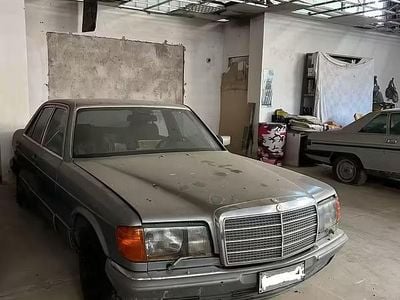 Begagnad Mercedes 280 156 HK (114 kW) 1981 Sedan