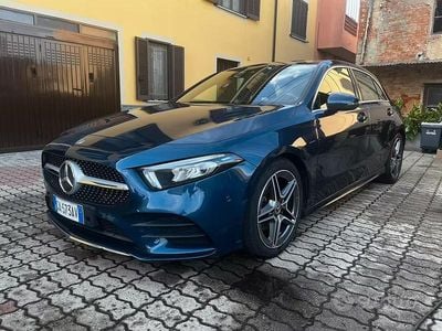 Usata Mercedes A180 Premium 136 CV (100 kW) 2019 Blu Berlina