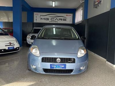 Usata Fiat Grande Punto Dynamic 90 CV (66 kW) 2006 Blu Utilitaria