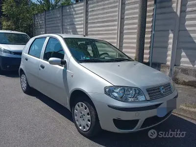 Usata Fiat Punto Classica 60 CV (44 kW) 2007 Grigio Utilitaria